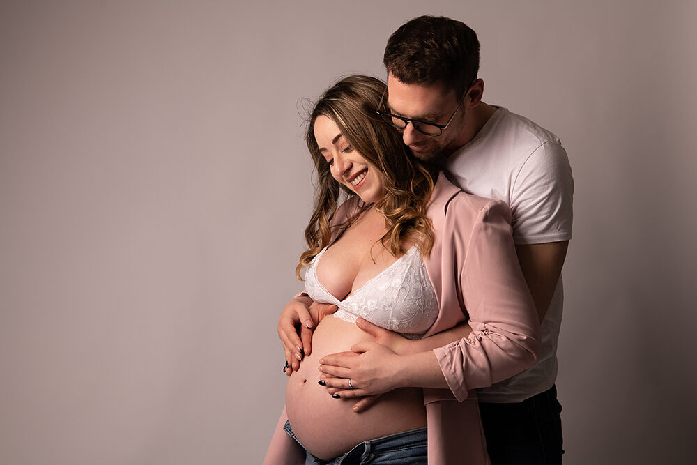 photographe grossesse en studio Metz Nancy Audrey Groshans