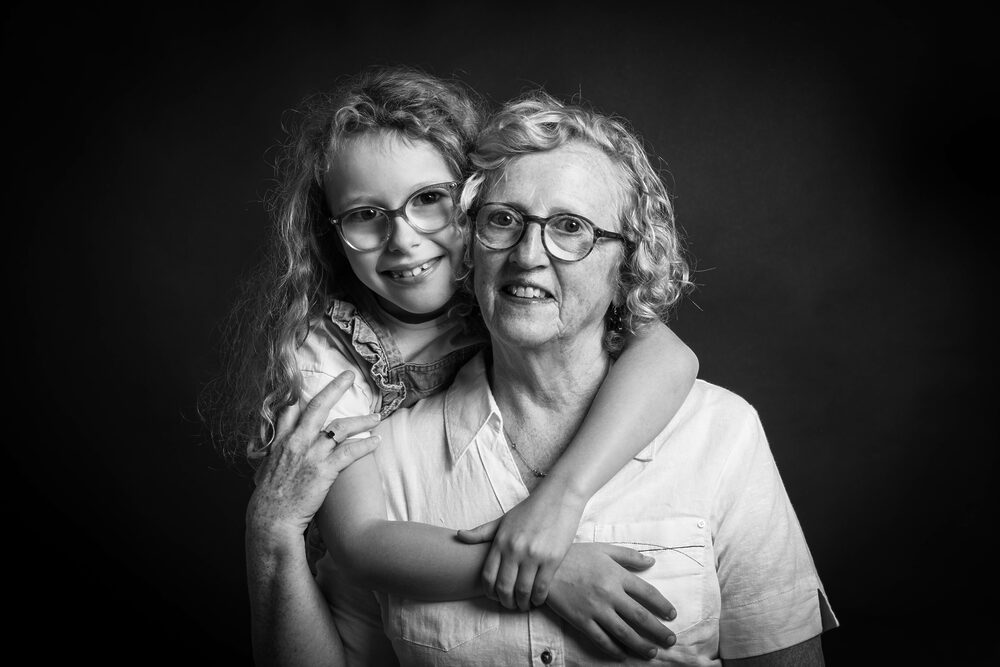 Fête des grands mère mamie mamy et moi un portrait au studio